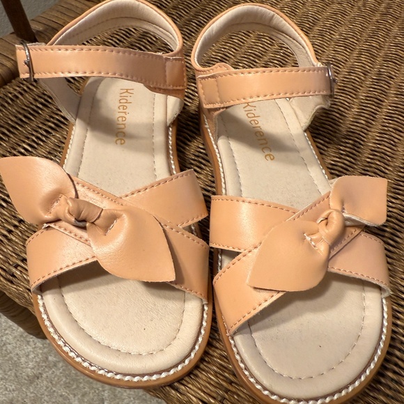 Girls Brown Sandals Size 12c Kiderence by Wonder Nation - Picture 1 of 3